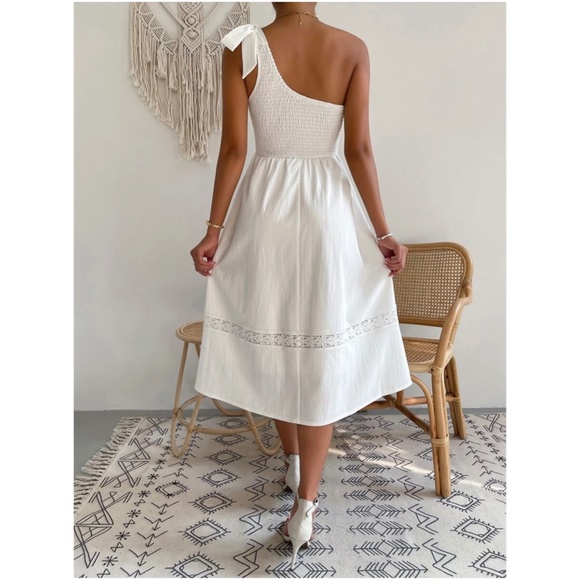 Boho white One Shoulder Lace Dress - Picture 7 of 9